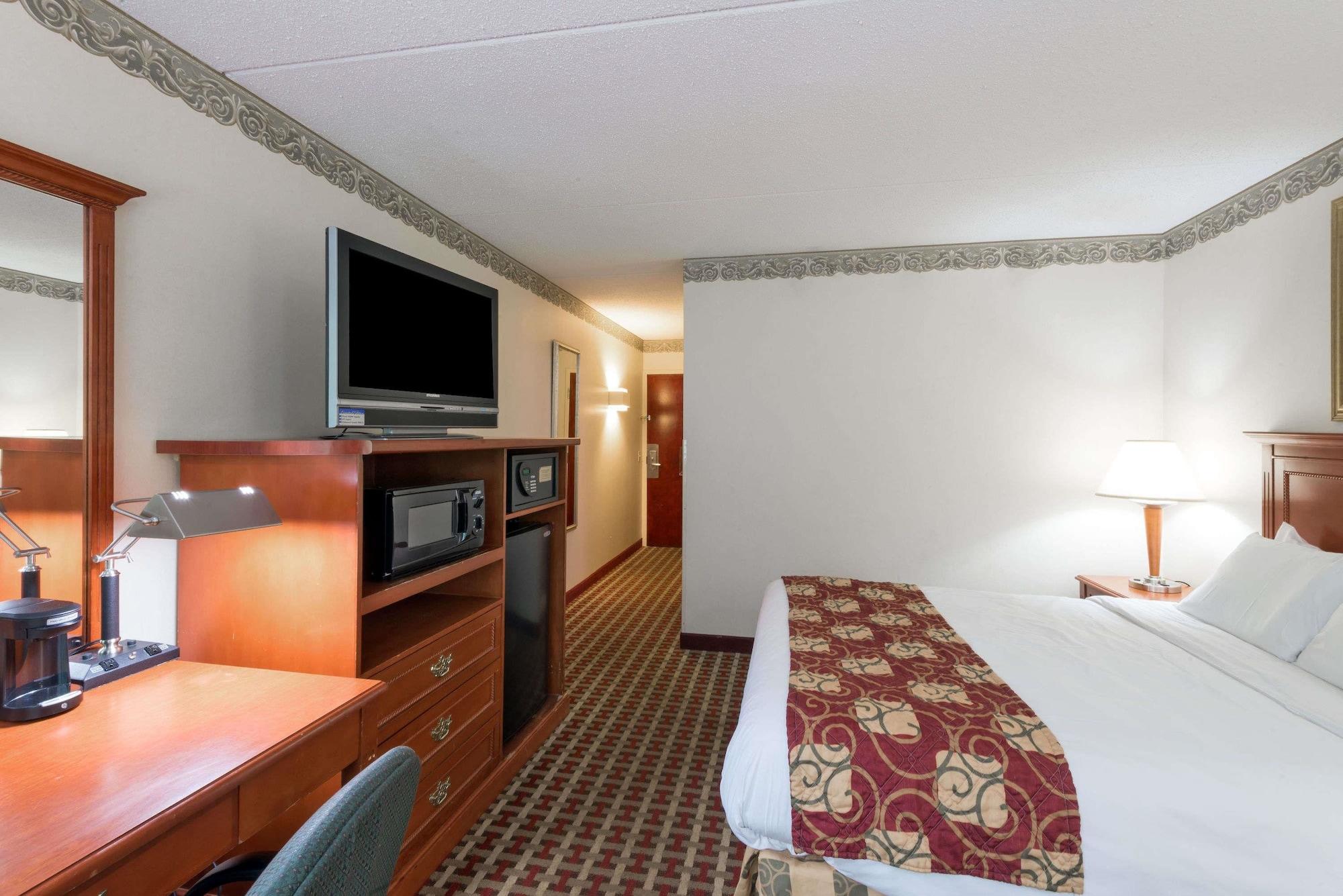Best Western West Lebanon-Hanover Экстерьер фото